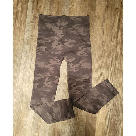 SPANX Women's Look At Me Now High Rise Tummy Control Seamless Leggings Camo S - Picture 1 of 5